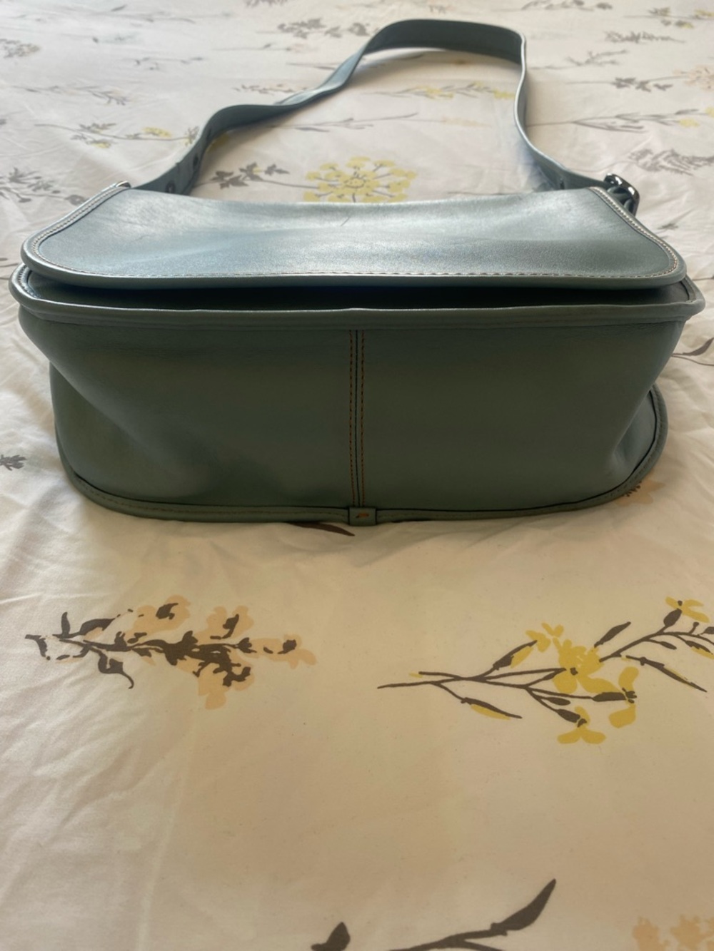 Vintage Coach Women’s Blue Gray Soft Leather Crossbody Saddle Bag - Picture 2 of 9
